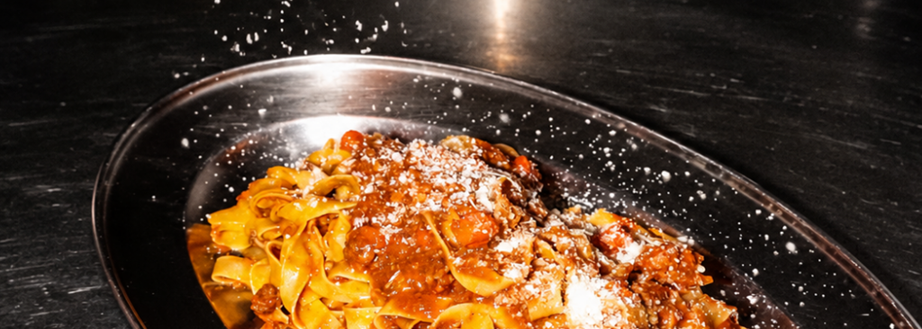 Pasta, Vino y Sobremesa en Hotel Borneta